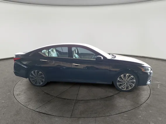 Nissan Altima SV 2024 