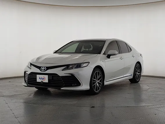 Toyota Camry  GLE 2022 