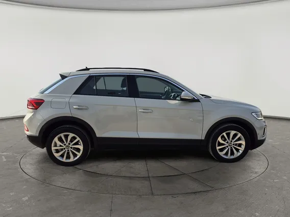 Volkswagen T Roc Life 2024 