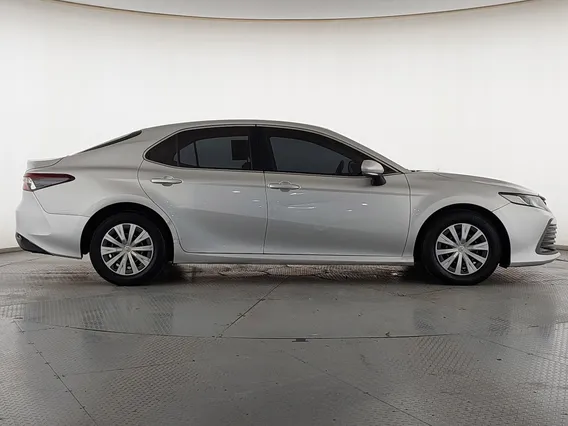 Toyota Camry  LE 2022 