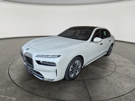 BMW 7 Series 735i 2024 