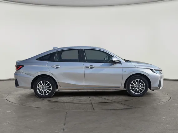 Toyota Yaris  Y 2024 