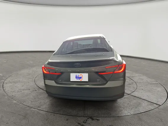 Toyota Camry  LE 2026 