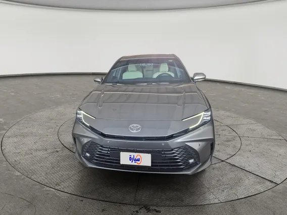 Toyota Camry  LE 2026 