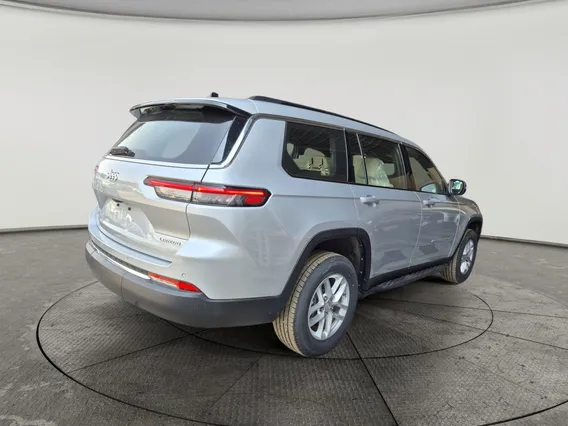 Jeep Grand Cherokee لاريدو 2025 دبل