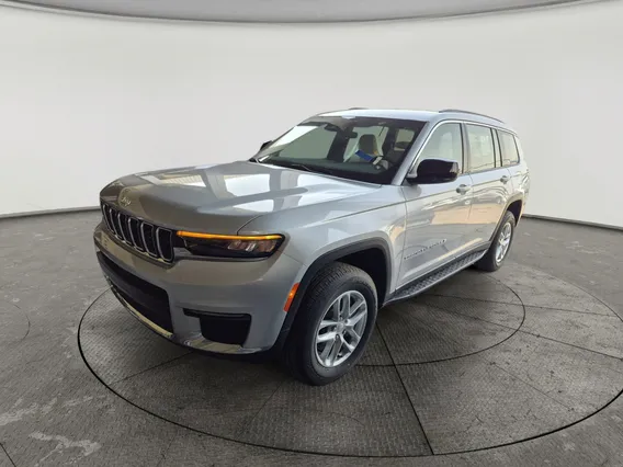 Jeep Grand Cherokee لاريدو 2025 دبل