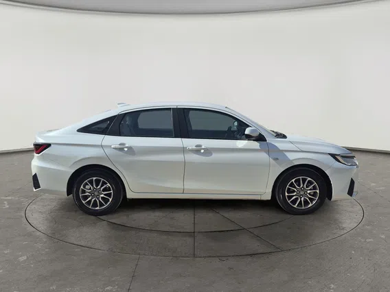 Toyota Yaris  Y 2024 