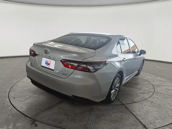 Toyota Camry  GLE 2024 
