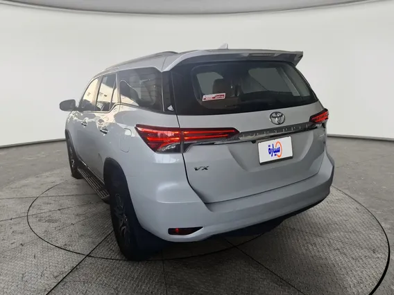 Toyota Fortuner VX 2023 دبل