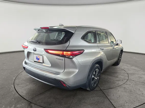 Toyota Highlander GLE 2023 