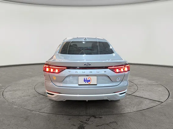 Ford Taurus Trend 2025 