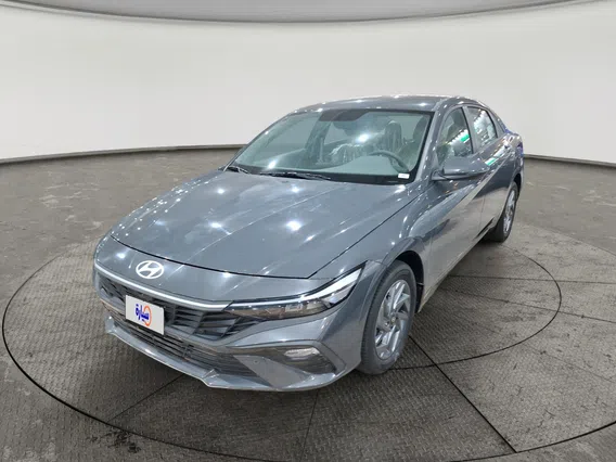 Hyundai Elantra Smart 2025 