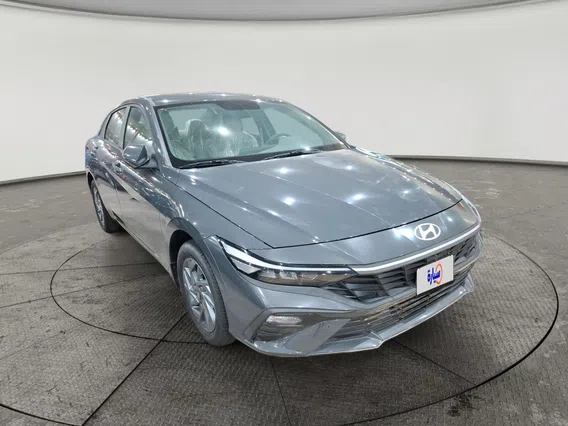 Hyundai Elantra Smart 2025 