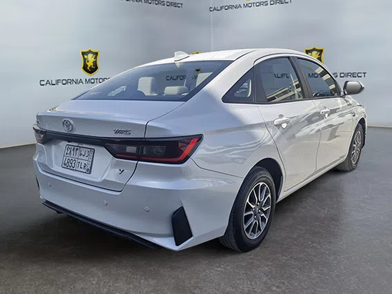 Toyota Yaris  Y 2024 