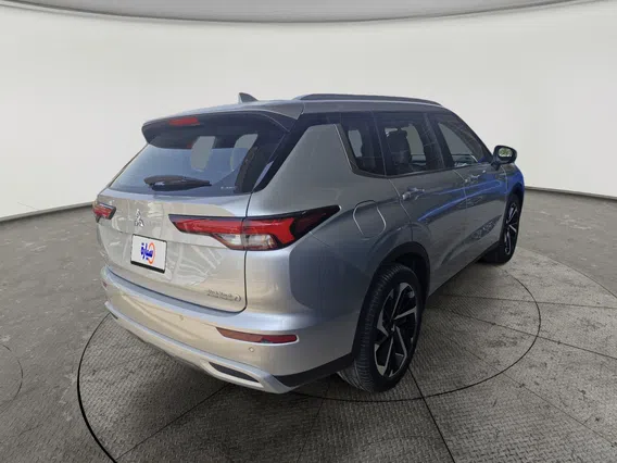 Mitsubishi Outlander CLS 2023 