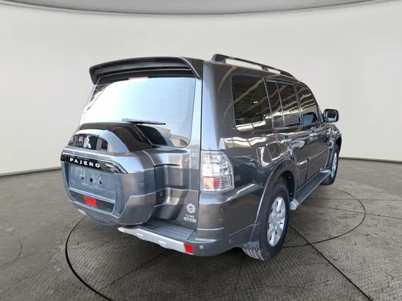 Mitsubishi Pajero GLS 5Doors 2022 دبل