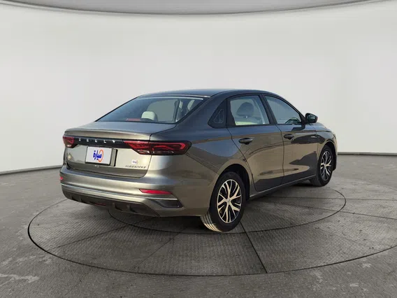 Geely Emgrand GS 2025 