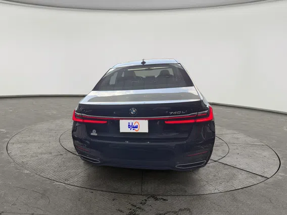 BMW 7 Series 740Li 2021 