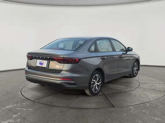 Geely Emgrand GS 2025 