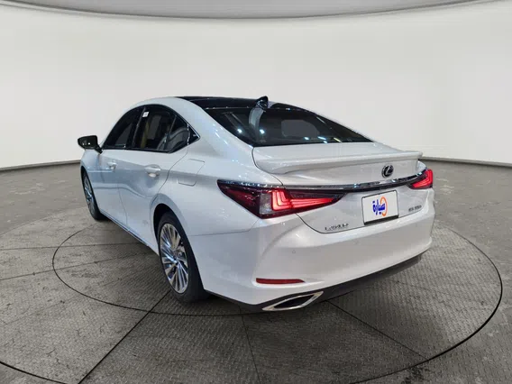 Lexus ES 350 DD 2025 