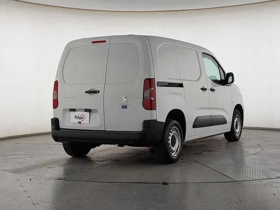 بيجو بارتنر Short van 2023 