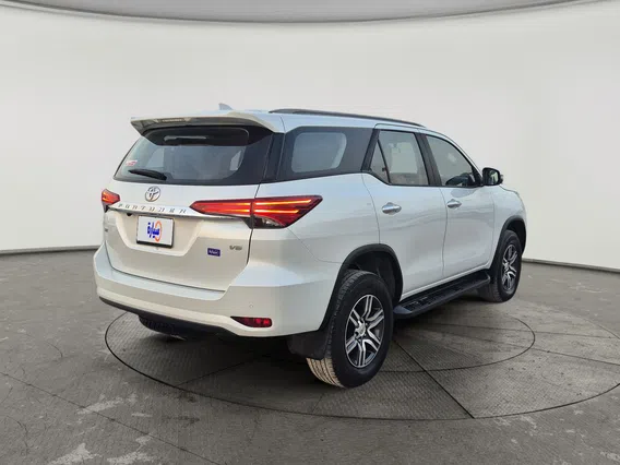Toyota Fortuner VX 2023 دبل