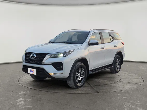 Toyota Fortuner VX 2023 دبل