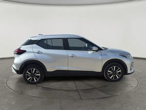 Nissan Kicks SV 2024 