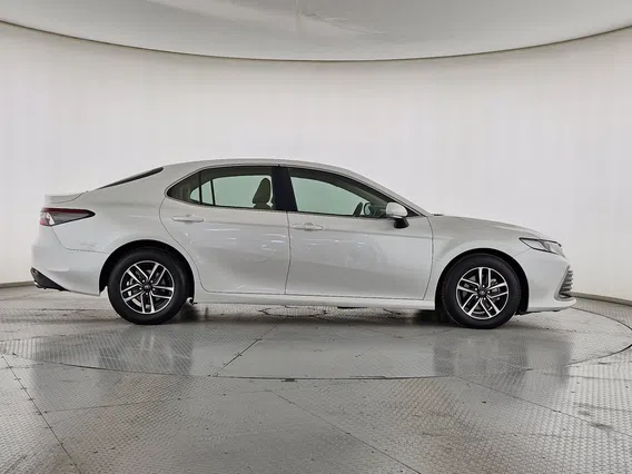 Toyota Camry  LE 2022 