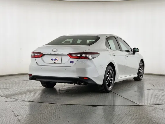 Toyota Camry  LE 2022 