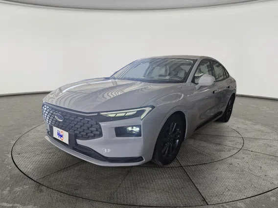 Ford Taurus Trend 2025 