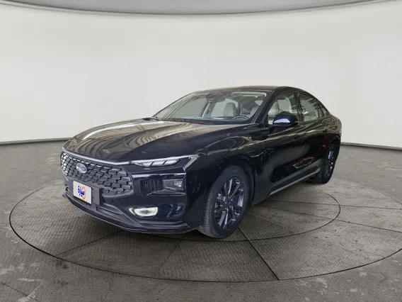 Ford Taurus Trend 2025 