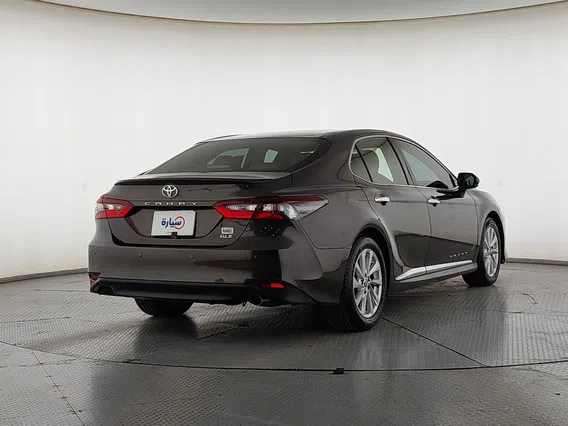 Toyota Camry  GLE 2021 