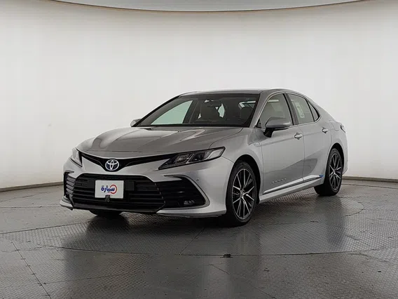 Toyota Camry  GLE HEV  2024 