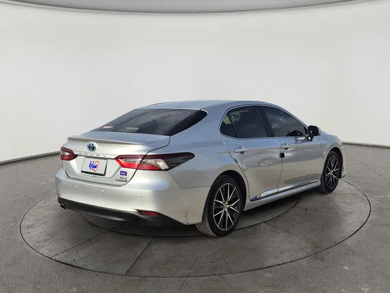 Toyota Camry  GLE HEV  2024 
