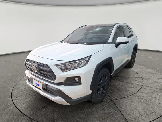 Toyota RAV4 XLE 2025 