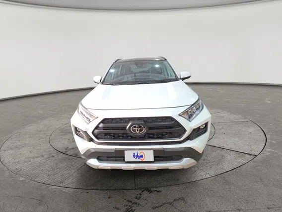 Toyota RAV4 XLE 2025 