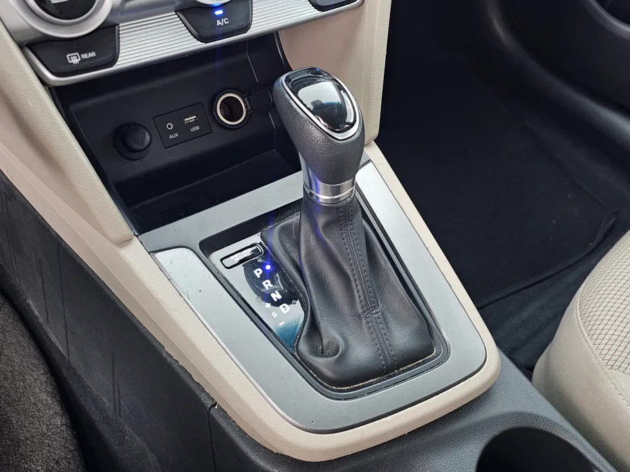 2020 Hyundai Elantra GL 
