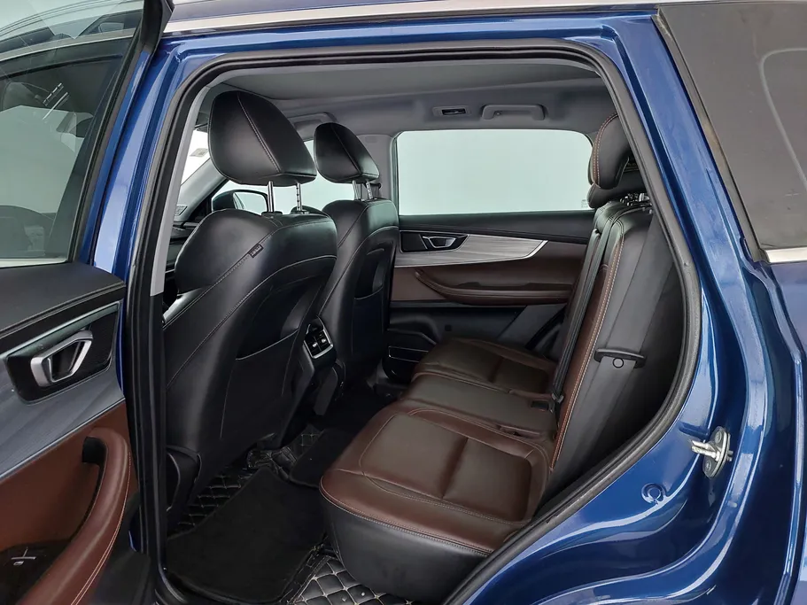 2022 Chery Tiggo 8 Pro Luxury 