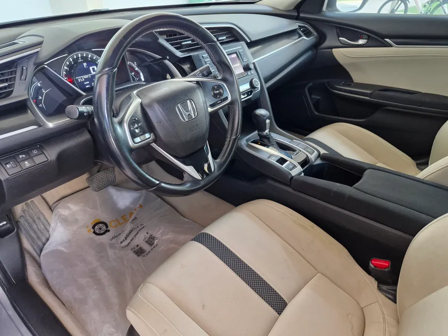 Honda Civic  2020 Used For Sale in  Shobbak Saudi Arabia