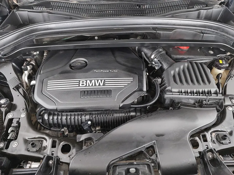 2021 BMW X Series 2 xDrive 20i 