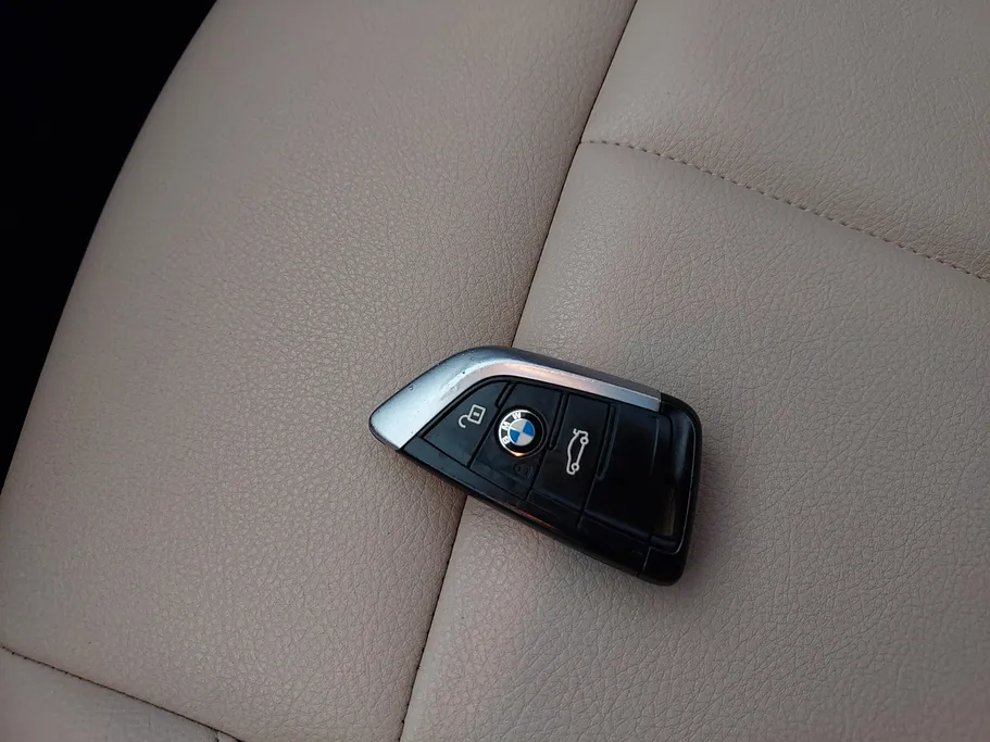 2021 BMW X Series 2 xDrive 20i 