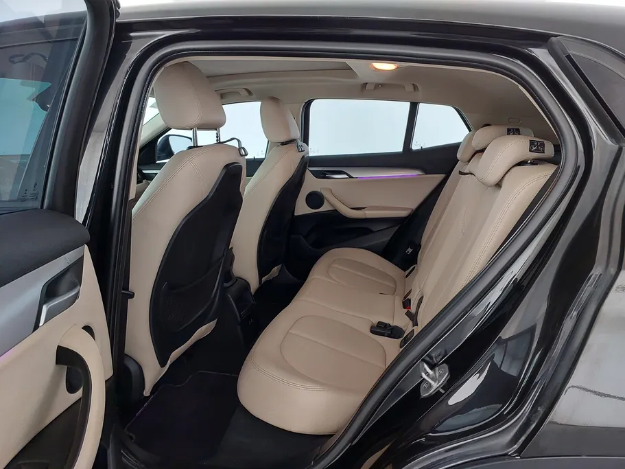 2021 BMW X Series 2 xDrive 20i 