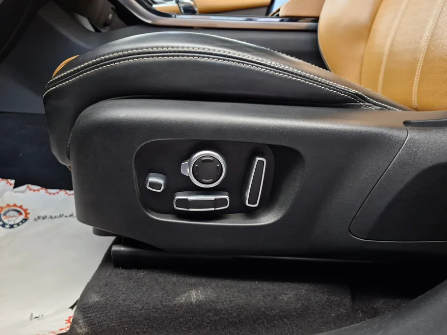 Range Rover Range Rover Velar 2021 شباك السعودية