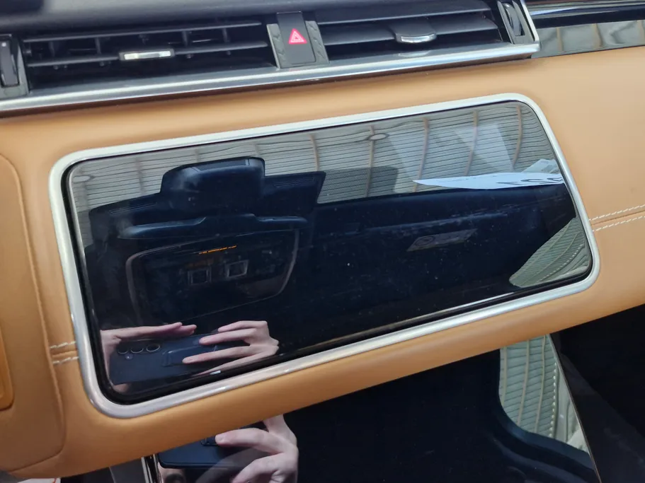 Range Rover Range Rover Velar 2021 شباك السعودية