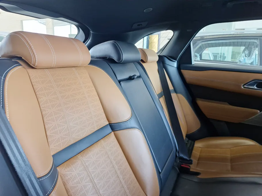 Range Rover Range Rover Velar 2021 شباك السعودية