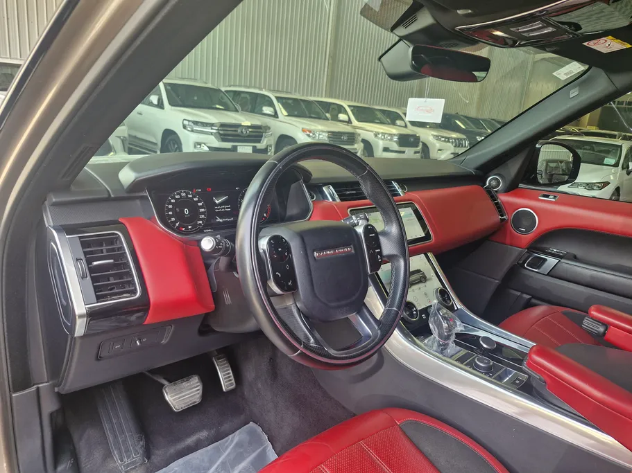 Land Rover Range Rover  2022 Used For Sale in  Shobbak Saudi Arabia
