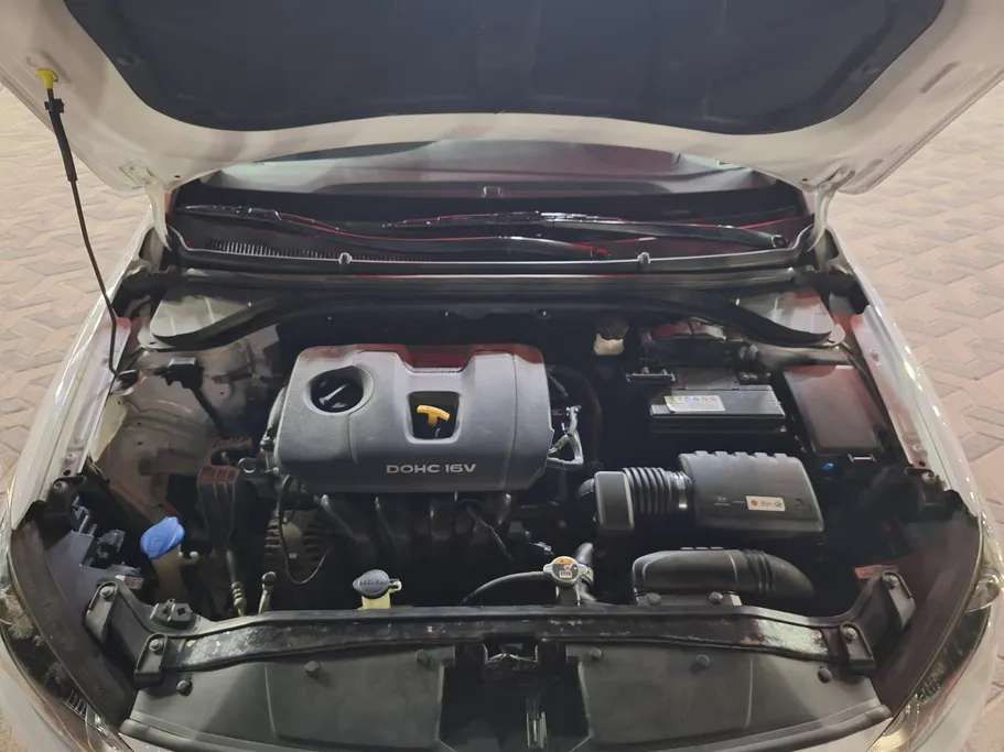 Hyundai Elantra GL 2018 شباك السعودية