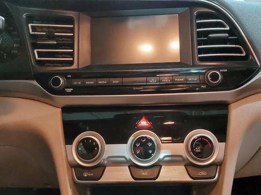 Hyundai Elantra GL 2020 شباك السعودية