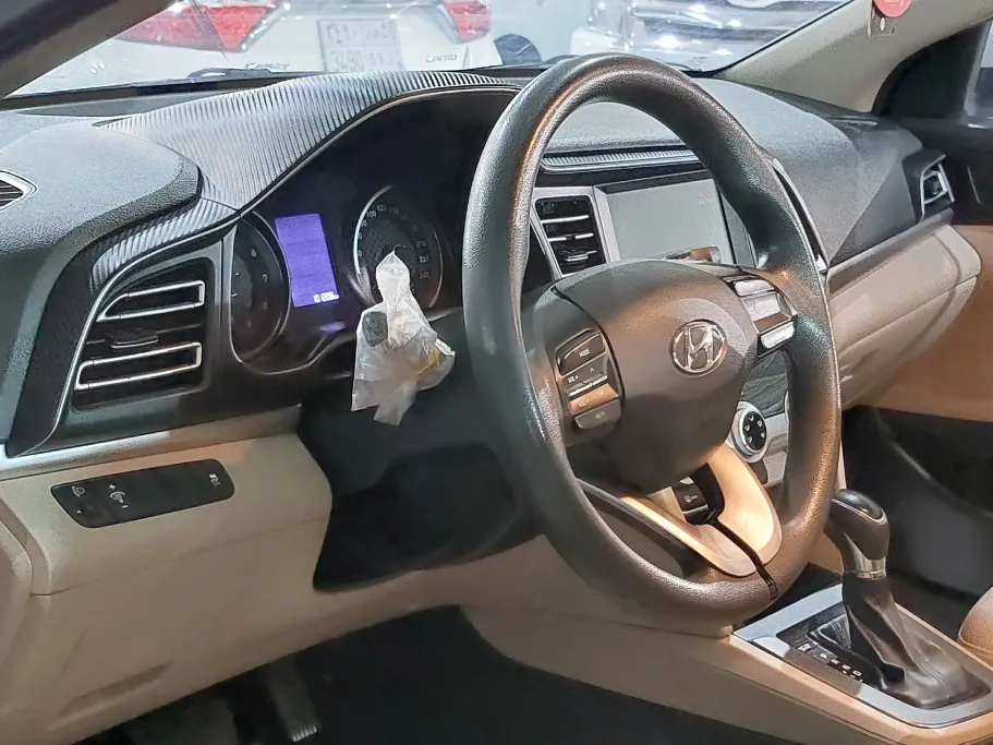 Hyundai Elantra GL 2020 شباك السعودية